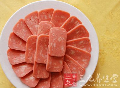 干猴頭菇200克,水發冬菇250克,火腿100克 干猴頭菇200克,水發冬菇250克,火腿100克