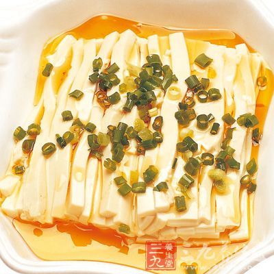 大米75克,瘦豬肉50克,豆腐干50克 大米75克,瘦豬肉50克,豆腐干50克