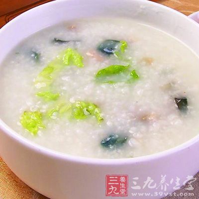 晚餐的菜單自己調配,但禁止食用澱粉類和肉類 晚餐的菜單自己調配,但禁止食用澱粉類和肉類