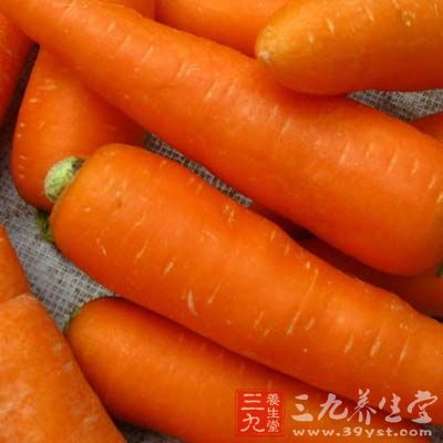 蘿卜不可煮得太爛,斬時要細勻,擠干水分 蘿卜不可煮得太爛,斬時要細勻,擠干水分