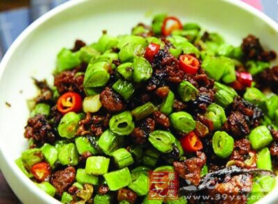 橄榄肉末四季豆的做法