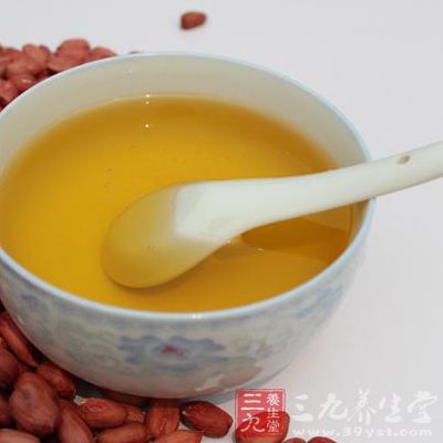 將鹽、醬油、黃酒、白糖、味精、辣椒面