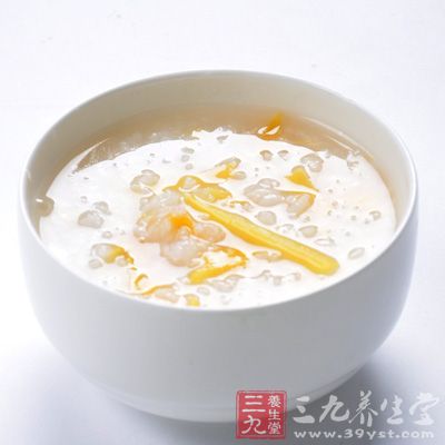 取番薯100克洗淨切小塊，與粳米150克及適量水同煮成粥，作早晚餐食用