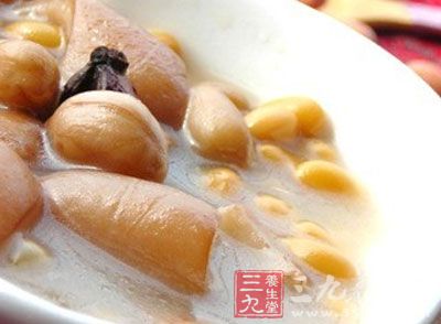 黃豆花生炖豬皮