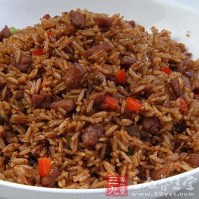黑椒牛肉蛋炒飯