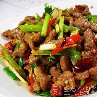 芹菜炒牛肉