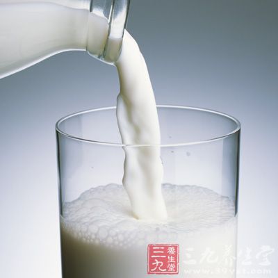 牛奶是人體鈣的最佳來源，而且鈣磷比例非常適當，利於鈣的吸收