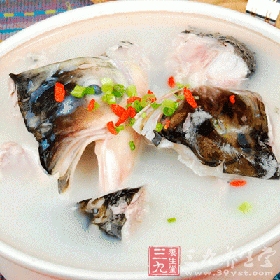 清炖鲢魚頭