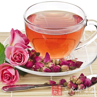 成份:玫瑰花5朵,金盞花2朵。 成份:玫瑰花5朵,金盞花2朵。
