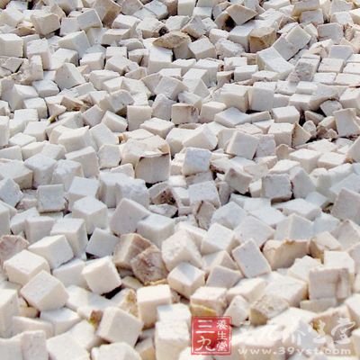 苓桂術甘湯、四君子湯、四苓湯等均是有茯苓配伍的常用方劑。