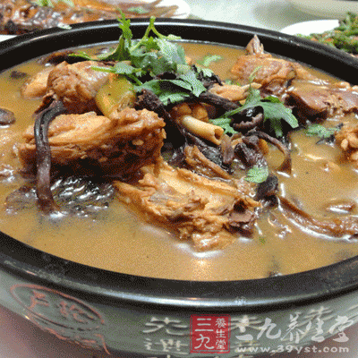 小雞炖蘑菇