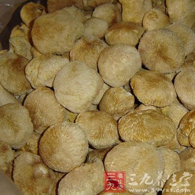 猴頭菇有增進食欲,增強胃粘膜屏障機能,提高淋巴細胞轉化率,提升白細胞等作用。 猴頭菇有增進食欲,增強胃粘膜屏障機能,提高淋巴細胞轉化率,提升白細胞等作用。