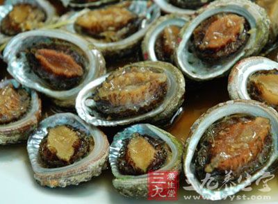 其他鮑魚做法有：花旗參鮑魚排骨湯鮑魚湯面滋陰補養美味湯面。
