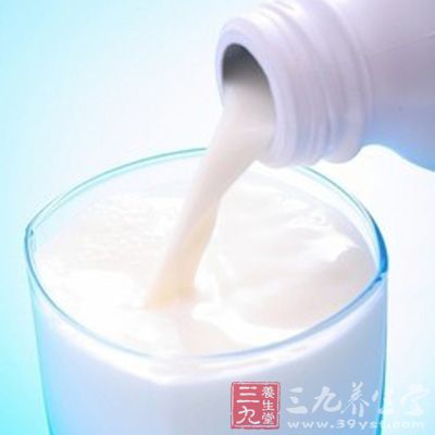 奶油50公克,牛奶50公克。 奶油50公克,牛奶50公克。