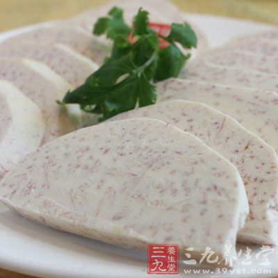 清炒芋頭可加點蝦仁,讓營養更均衡。 清炒芋頭可加點蝦仁,讓營養更均衡。