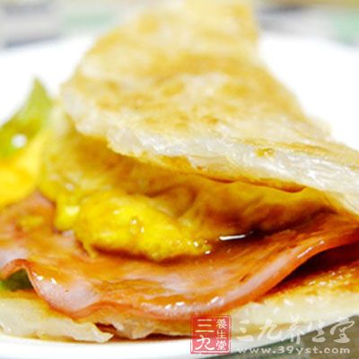 中筋面粉:300克。 中筋面粉:300克。
