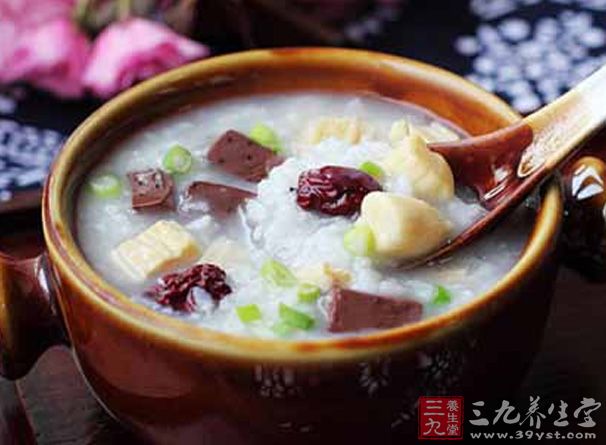 補血吃什麼好 8款菜譜吃出紅潤臉色