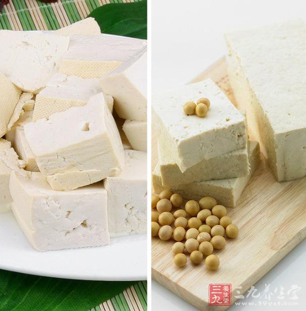 豆腐含有豐富的鈣，而且零膽固醇