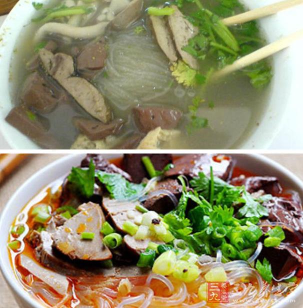 鴨血粉絲湯。 鴨血粉絲湯。