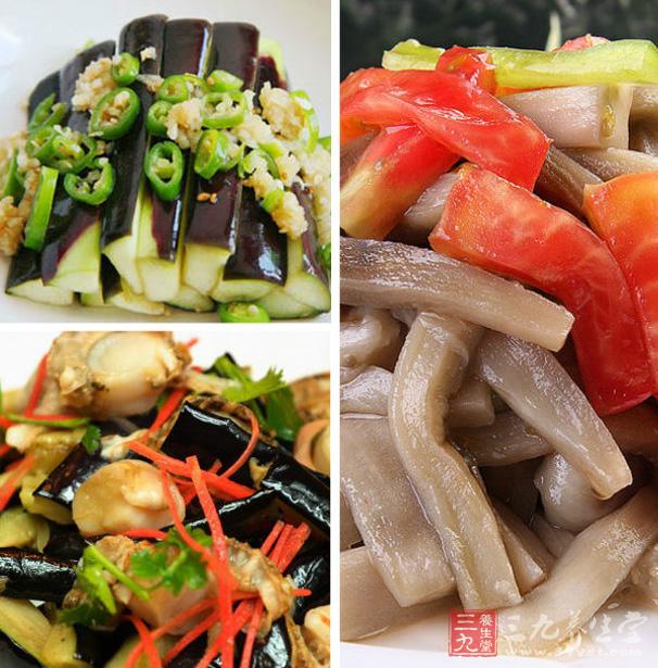 茄子洗淨削皮,切成小片,放入碗內,撒上少許鹽,再投如涼水中,泡去茄褐色,撈出放蒸鍋內蒸熟,取出晾涼;蒜搗末。 茄子洗淨削皮,切成小片,放入碗內,撒上少許鹽,再投如涼水中,泡去茄褐色,撈出放蒸鍋內蒸熟,取出晾涼;蒜搗末。