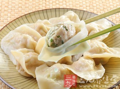 牛肉茸加入蘿卜粒
