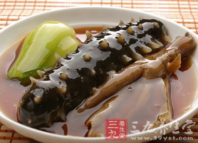 燒到八成熱時下入蔥段100克