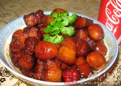 粉條提前用溫水浸泡至軟