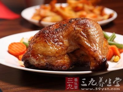 每100克去皮雞肉中含有24克蛋白質