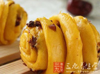 蒸熟後盡量擠掉水份