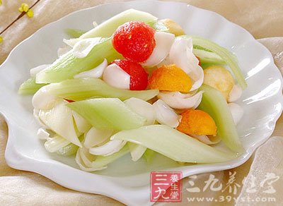 將焯好的南瓜控干水分