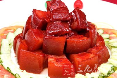 放料酒兩湯匙炒幾下
