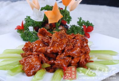 牛肉與豬肉同吃一溫中健脾