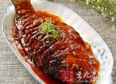 食欲不振的人來說草魚肉嫩而不膩