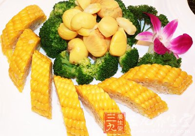 鮮板栗所含的維生素C比公認含維生素C豐富的西紅柿還要多