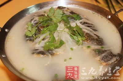 若可以最好不加鹽因鹽份會讓水份聚積