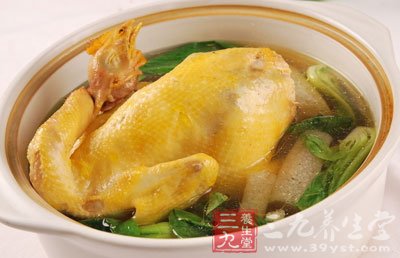 煮沸清水倒入炖盅放入所有材料