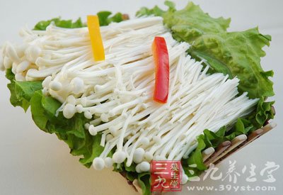 金針菇宜熟食不宜生吃