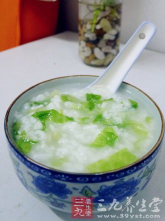 可以根據個人口味加適量的白胡椒調味