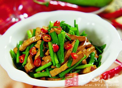 韭菜對於很多人來說都是讓人歡喜讓人憂的食物