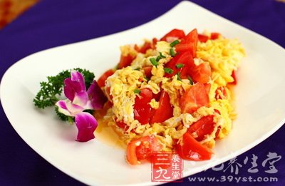 小蔥洗淨後切成蔥花