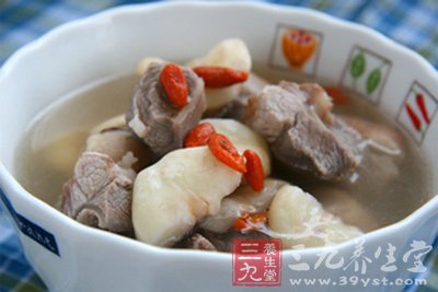 新鮮瘦豬肉200g枸杞子30g