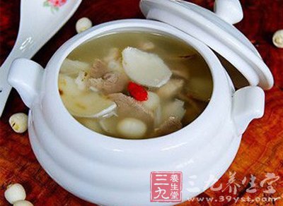適宜於熬夜後干咳失眠心煩心悸等症者食用