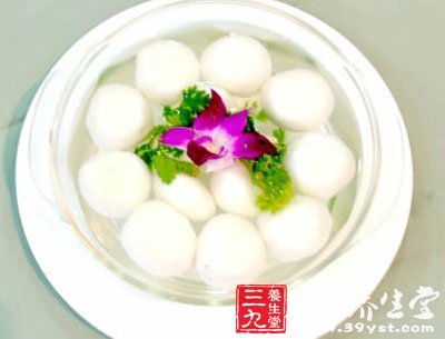 菊花魚丸湯適用頭暈眼花者食療用