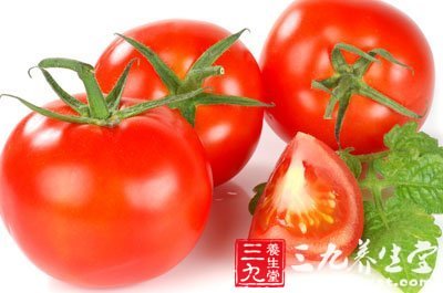 生吃西紅柿容易中毒