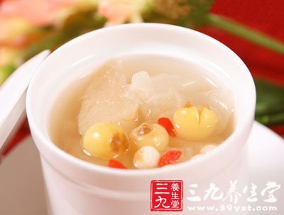 雪梨薏米羹