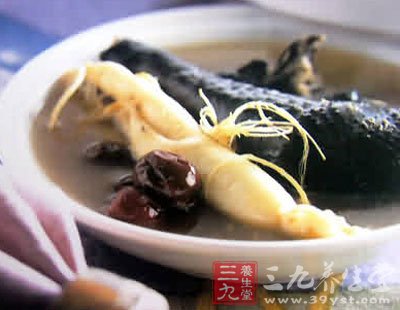 立冬吃歸參炖烏雞
