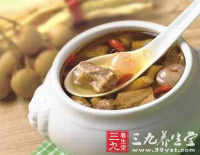 吃章魚干豬腳姜湯補氣血