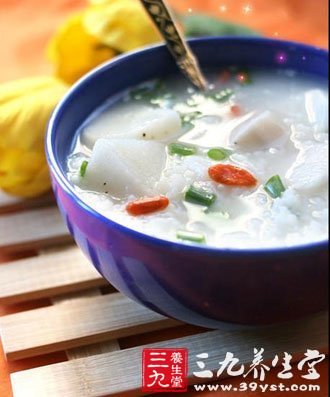 山藥半夏粥有補脾益胃、降逆止嘔的功效