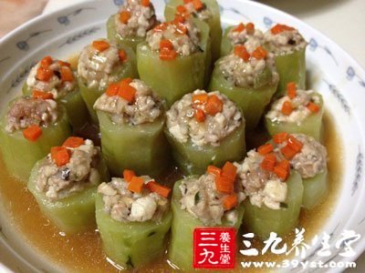黃瓜釀肉對骨骼、大腦神經的發育很有幫助。