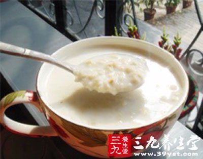 便秘喝燕麥粥